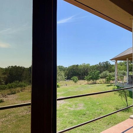 Scenic Hill Country Retreat - Rhino Ranch Villa New Braunfels Ngoại thất bức ảnh