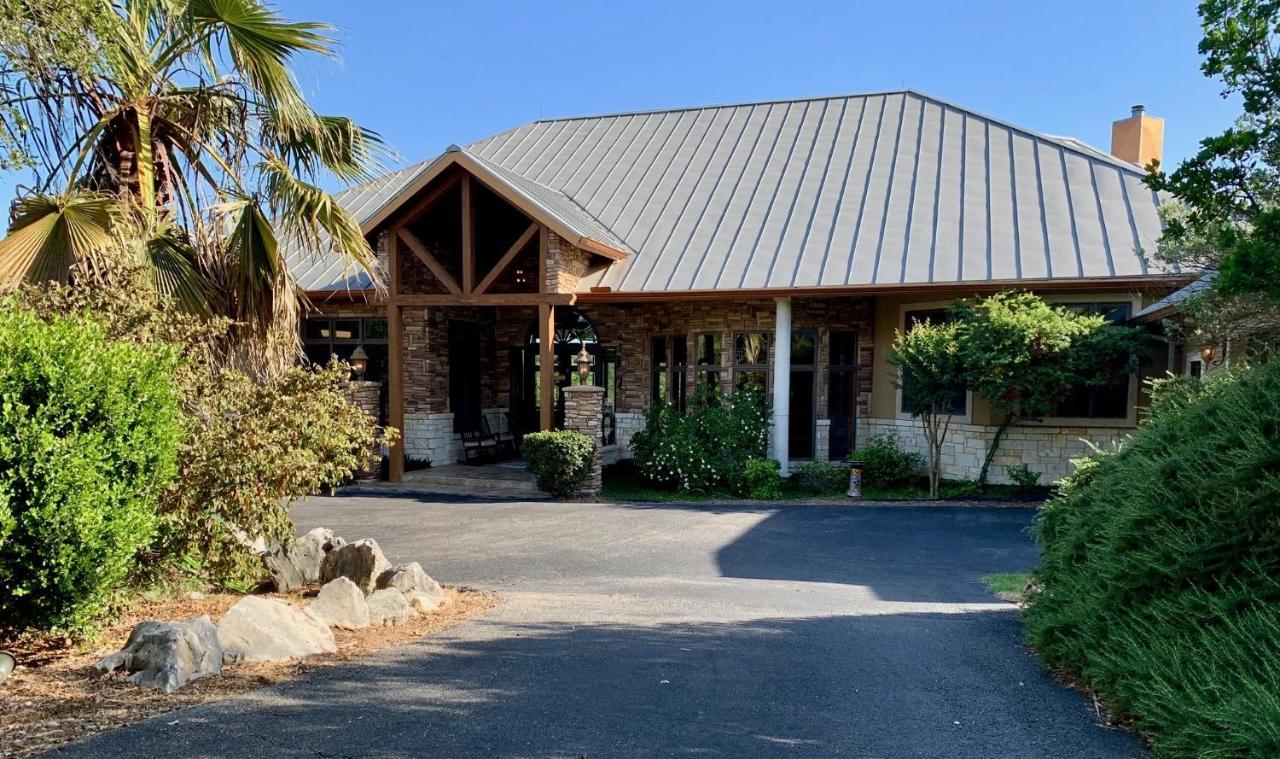 Scenic Hill Country Retreat - Rhino Ranch Villa New Braunfels Ngoại thất bức ảnh