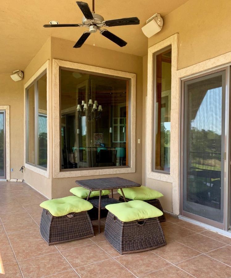Scenic Hill Country Retreat - Rhino Ranch Villa New Braunfels Ngoại thất bức ảnh